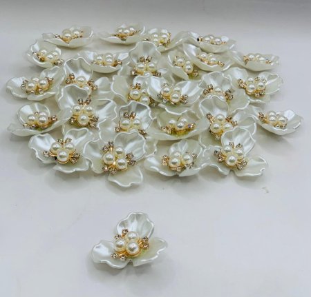 قطع زينةعشكل زهرة مع لولو